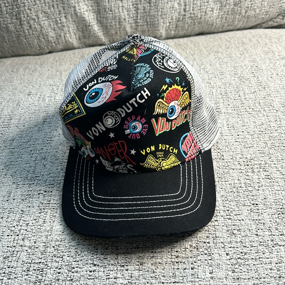 Von Dutch hat